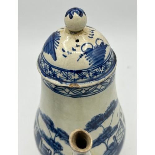 209 - A group of early 19th century hand-painted blue and white pearlware items, c. 1800-10. To include: a... 