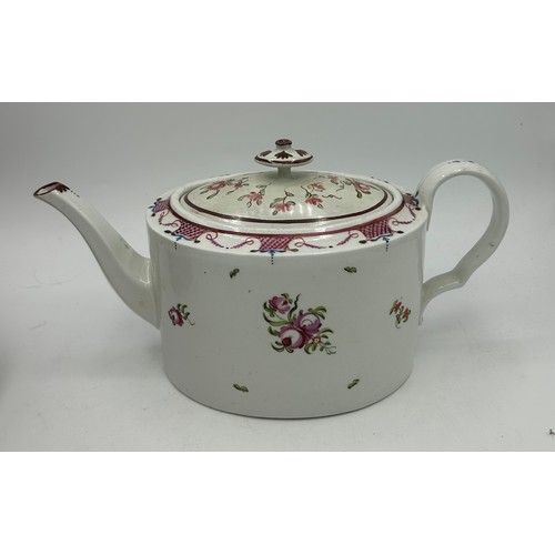 215 - A group of late 18th, early 19th century teapots and coffeepots, c. 1790-1810. To include: a pearlwa... 