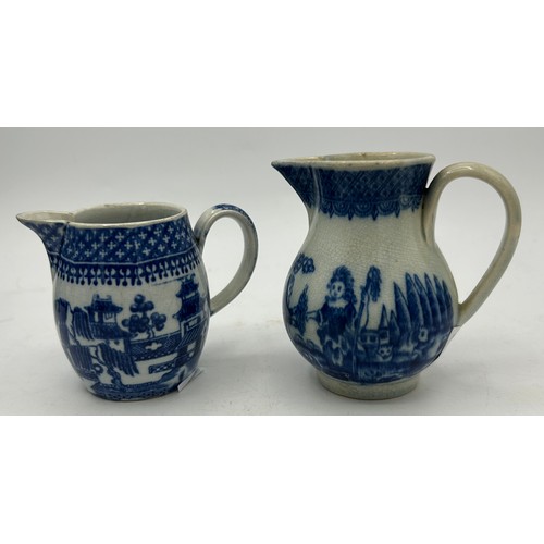 219 - A group of early 19th century blue and white transfer-printed cream jugs, c. 1800. To include: Spode... 