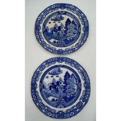 220 - A group of early 19th century blue and white transfer-printed Spode plates, c. 1800-20. To include: ... 