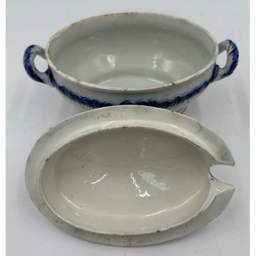 223 - A group of early 19th century blue and white hand-painted pearlware shell edge and other items, c. 1... 