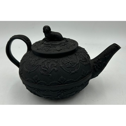 225 - A group of early 19th century black basalt Spode (and one other) teapots c. 1810. Including one of k... 