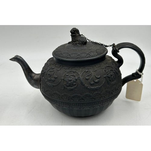 225 - A group of early 19th century black basalt Spode (and one other) teapots c. 1810. Including one of k... 