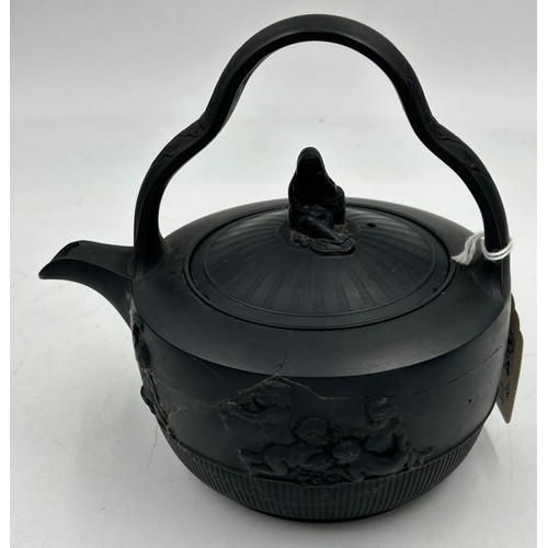 225 - A group of early 19th century black basalt Spode (and one other) teapots c. 1810. Including one of k... 