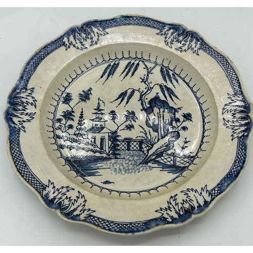 237 - A group of early 19th century blue and white hand-painted pearlware shell edge Chinese landscape pla... 