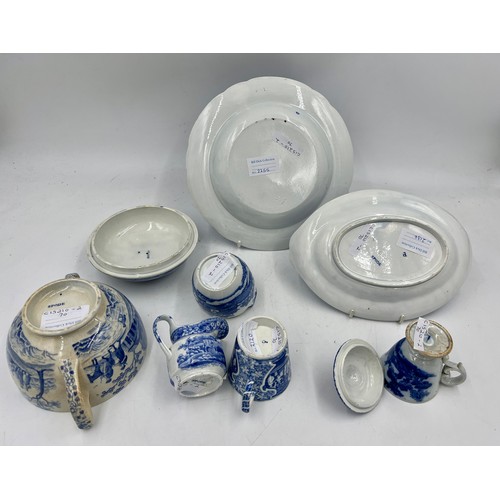 246 - A group of early 19th century blue and white transfer-printed Spode wares, c. 1810-20. To include: a... 