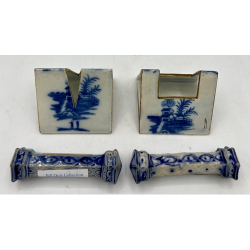 251 - A pair of early 19th century blue and white transfer-printed Swansea Cambrian knife rests, c. 1810-2... 