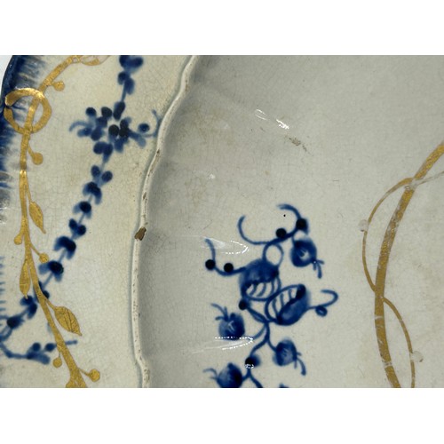 258 - A group of early 19th century blue and white transfer-printed and hand-painted pearlware pieces, c. ... 