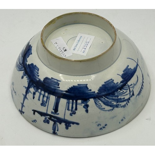 259 - An early 19th century hand-painted blue and white chinoiserie bowl with 