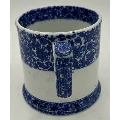 273 - An early 19th century Spode blue and white transfer-printed Rock pattern ewer, a Lucano tankard and ... 