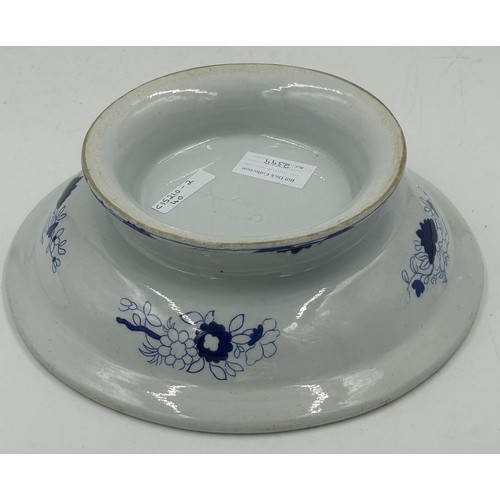 282 - A group of 19th century blue and white transfer-printed Spode wares, c. 1825. To include: Queen Char... 