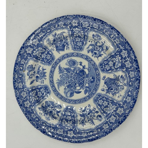 300 - A group of early 19th century blue and white transfer-printed Spode plates, c. 1820-30. To include: ... 