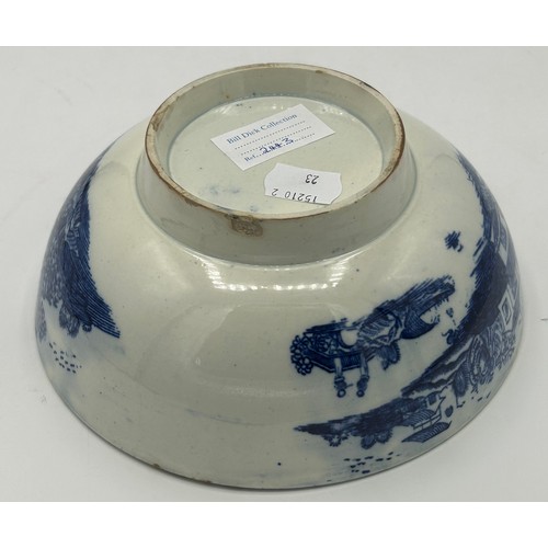 302 - A group of early 19th century blue and white transfer-printed bowls, c. 1800-20. To include: Convers... 