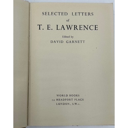 1246 - Three books T.E. Lawrence (1988-1935) to include The Mint by 352087 A/c Ross first edition 1955, Sev... 