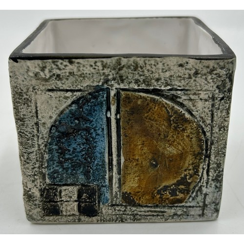 109 - A Linda Taylor Troika square vase. 8cm h x 9 cm x 9cm. Late 1960’s/early 1970’s.