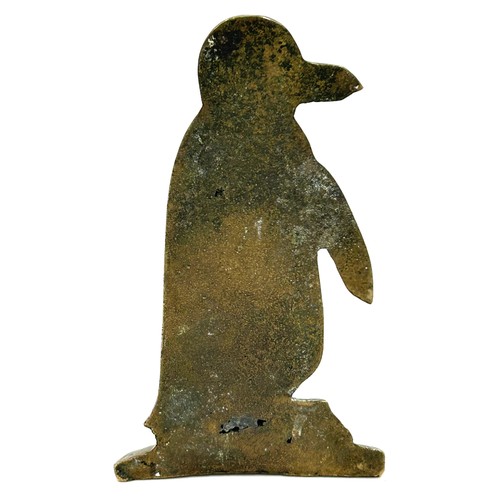 62 - An Art Deco bronze penguin 15.5cm h.