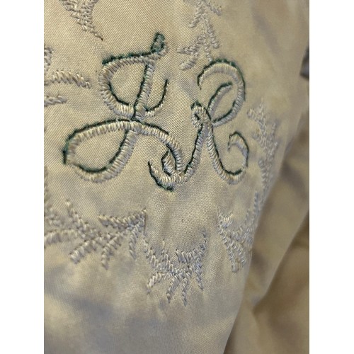 865 - A short cream mink jacket with silk lining embroidered with JR to lining with two side pockets, slee... 