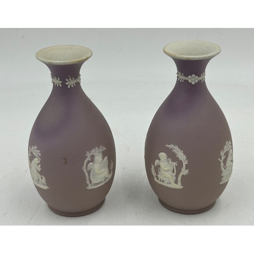 346 - A pair of Wedgwood lilac Jasperware vases 13cm h and a Wedgwood black 1906 match pot together with a... 