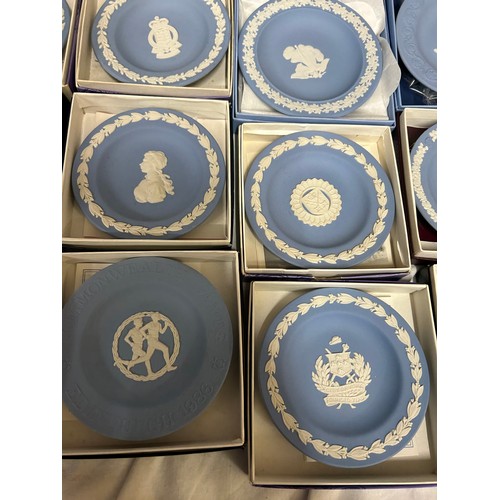 349 - A large quantity of Wedgwood Jasperware pin dishes comprising 2 x Portland blue, 2 x pink (Aurora 80... 