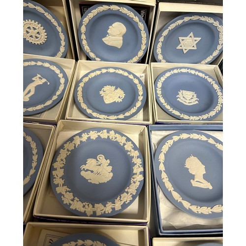 349 - A large quantity of Wedgwood Jasperware pin dishes comprising 2 x Portland blue, 2 x pink (Aurora 80... 