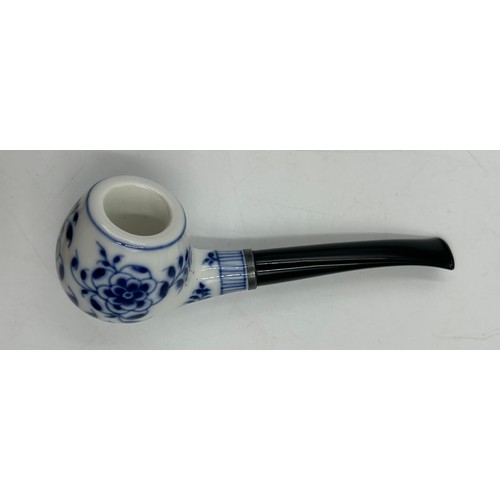 1171 - Five pipes to include two meerschaum both with amber stems, one with white metal mounts in fitted ca... 