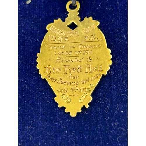 1170 - A 9ct gold Independent Order of Oddfellows Manchester Unity jewel, engraved to reverse 'Lodge No.293... 