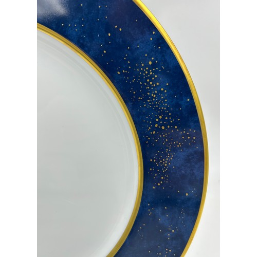 392 - Bernardaud Limoges France 'Metropolis' 4 x dinner plates 29.5cm with blue/gold on the edges and 4 x ... 