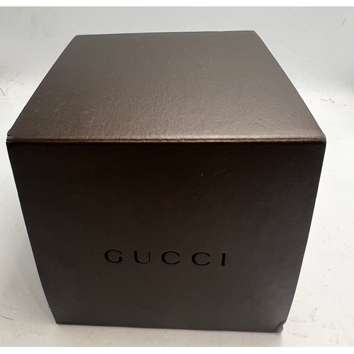 712 - Gucci 3600 stainless steel ladies wristwatch in original box together with Gucci 3900L ladies wristw... 