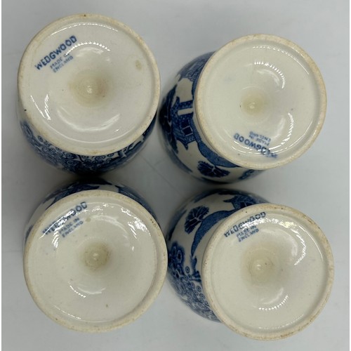 415 - A large collection of blue & white Willow Pattern items to include 6 x Booths 'Real Old Willow' A802... 