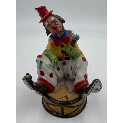 419 - A collection of Porcelain Clowns to include Capodimonte 'Clown Busker' 35cm signed to base along wit... 