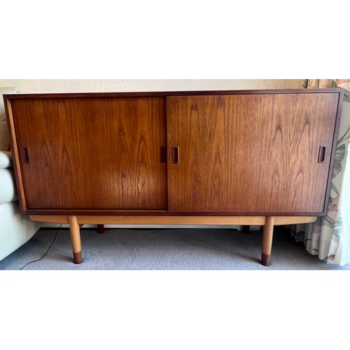 38 - A SOBORG MOBLER / BORGE MOGENSEN model 160 Danish teak sideboard with sliding doors, two internal sh... 