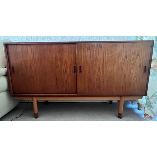 38 - A SOBORG MOBLER / BORGE MOGENSEN model 160 Danish teak sideboard with sliding doors, two internal sh... 