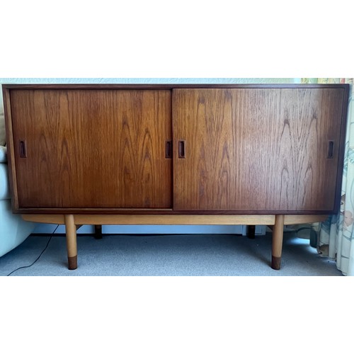 38 - A SOBORG MOBLER / BORGE MOGENSEN model 160 Danish teak sideboard with sliding doors, two internal sh... 