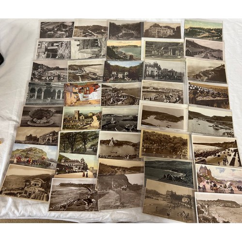 920 - A very large collection of 1000+ Postcards in a suitcase, topographic, real photos, social history, ... 