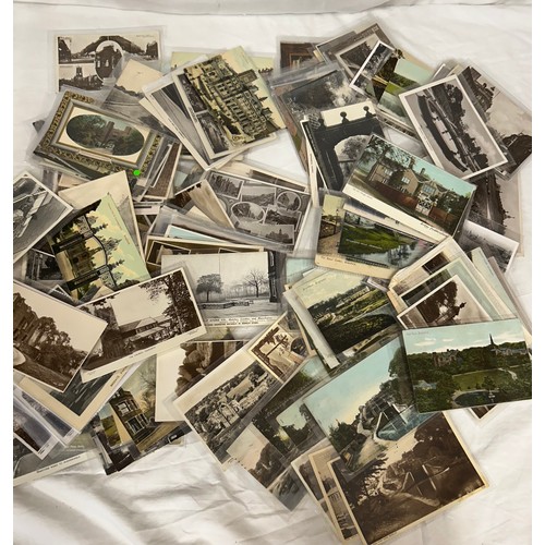 920 - A very large collection of 1000+ Postcards in a suitcase, topographic, real photos, social history, ... 