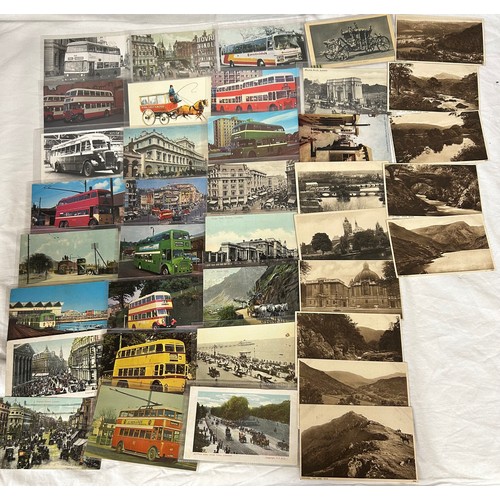 920 - A very large collection of 1000+ Postcards in a suitcase, topographic, real photos, social history, ... 