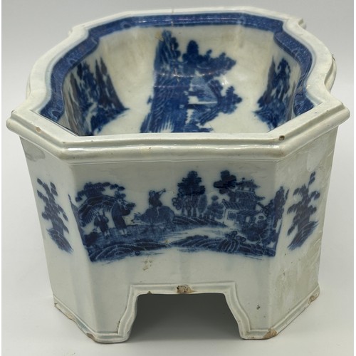 135 - An early 19th century blue and white transfer printed Spode Boy on a Buffalo pattern large dog bowl,... 