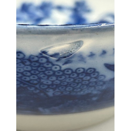 139 - A late 18th century blue and white transfer printed King and Constitution fruit bowl, c. 1795, toget... 