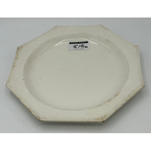 140 - A set of early 19th century creamware octagonal plates, c. 1810. All with partial impressed marks, p... 