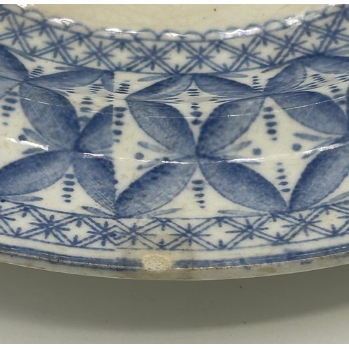 154 - A group of early 19th century blue and white transfer printed Spode armorials c. 1820-25. Comprising... 