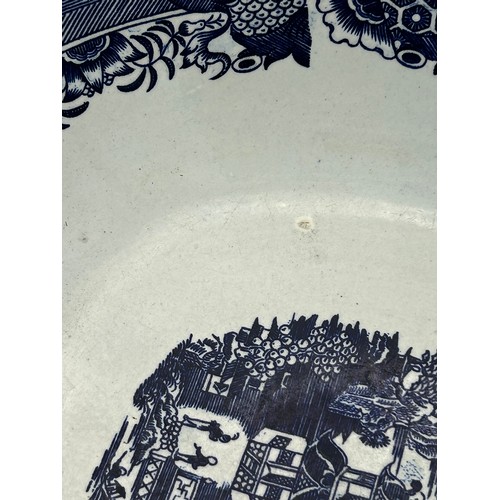 192 - A group of early 19th century blue and white transfer printed Conversation pattern bowls, c. 1800. 2... 