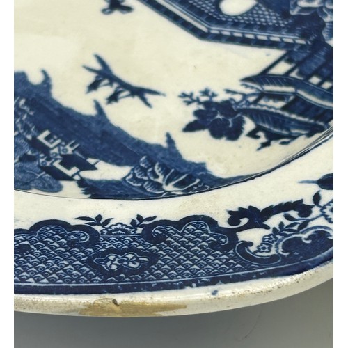 193 - Two early 19th century blue and white transfer printed Longbridge pattern pieces, c. 1800. To includ... 