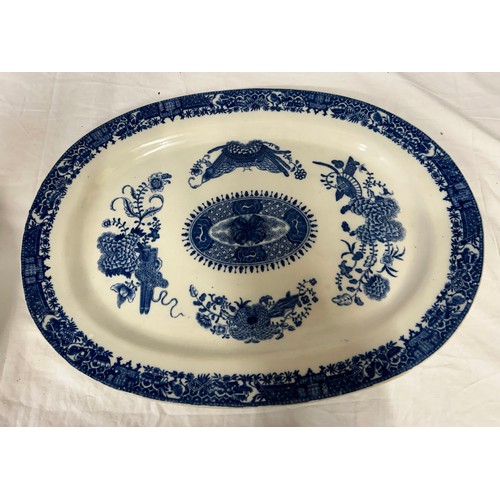 197 - Two early 19th century blue and white transfer printed platters, c. 1800. To include a large oval Fi... 