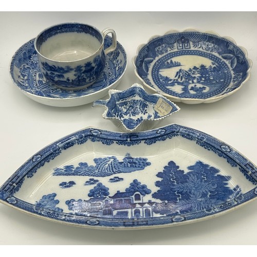 202 - A group of early 19th century transfer printed wares, c. 1800-20. To include a Spode Forest Landscap... 