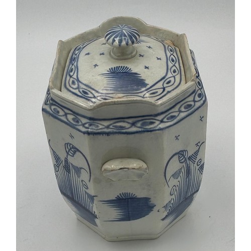 217 - A group of early 19th century hand-painted blue and white pearlware pieces, c. 1810-20. To include a... 