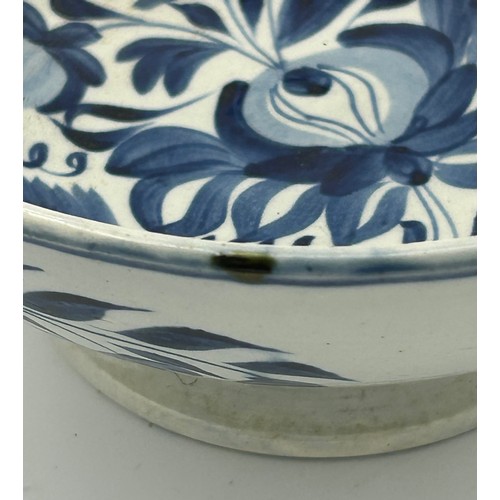 217 - A group of early 19th century hand-painted blue and white pearlware pieces, c. 1810-20. To include a... 