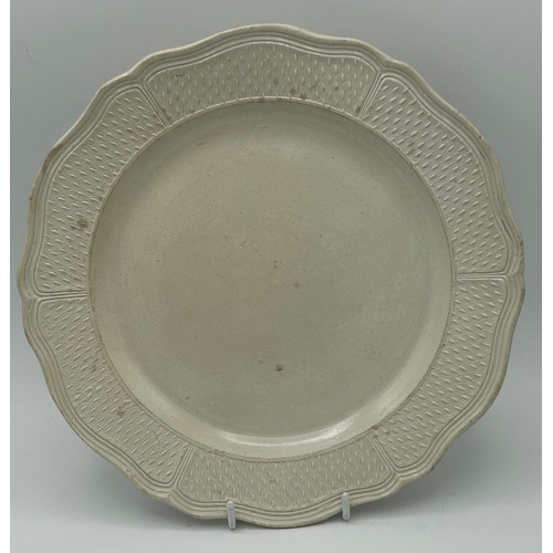 237 - A group of late 18th, early 19th century plates. c. 1780-20. To include a salt-glazed stone ware pla... 