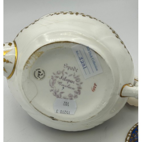 247 - A group of early 19th century Spode hand-painted porcelain teapots and covers, c.1820-30. Longest 31... 