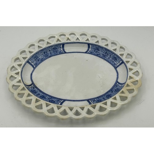 267 - A group of early 19th century blue and white transfer printed mainly Spode plates, c. 1810-20. To in... 