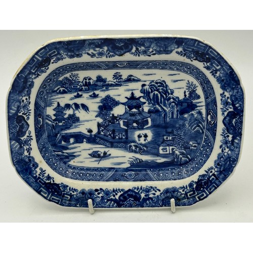 269 - A group of early 19th century blue and white transfer printed  plates, c. 1810-20. To include: Longb... 